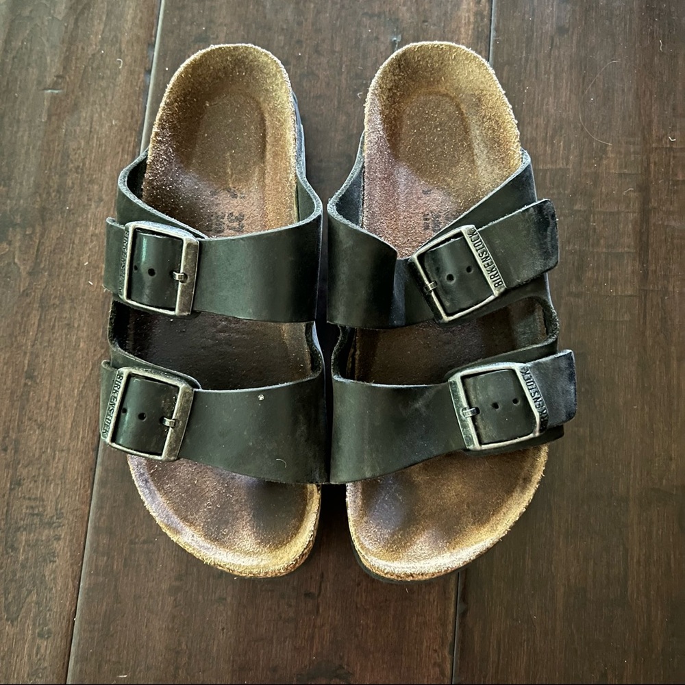 Birkenstock Arizona Sandals in black
